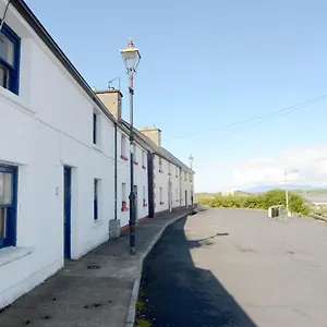 https://the-helm-sea-view-house.westport-hotels.com